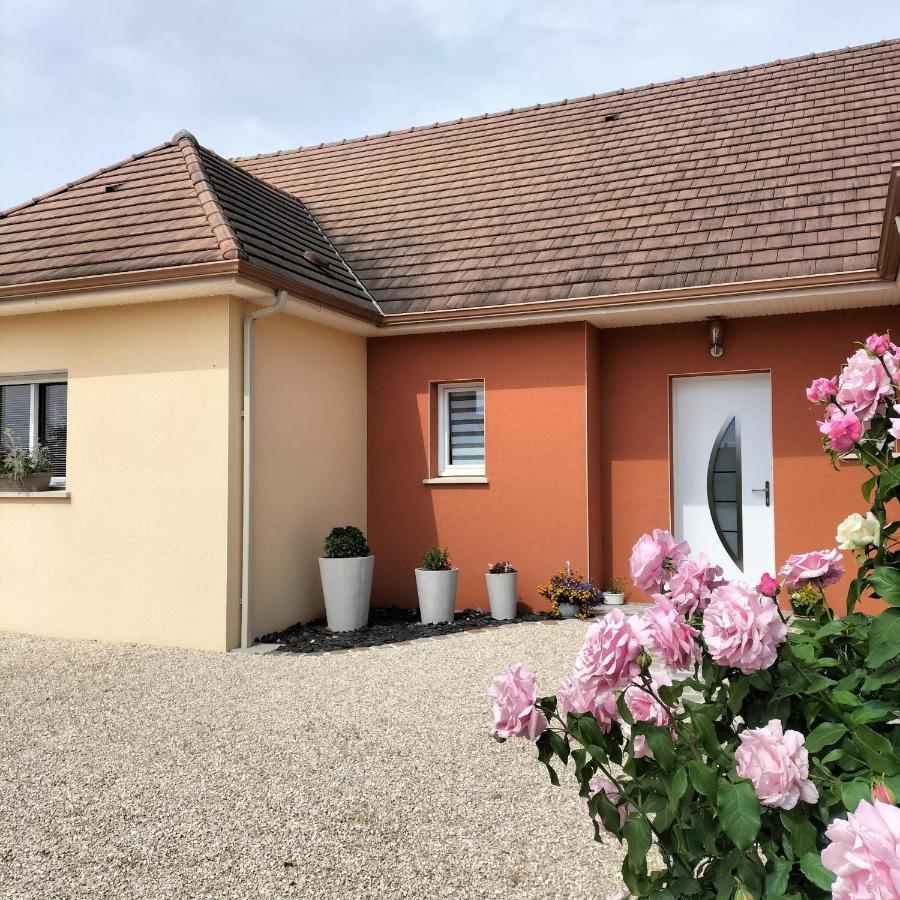 Chez Nadine Bed and Breakfast Valframbert Exteriör bild